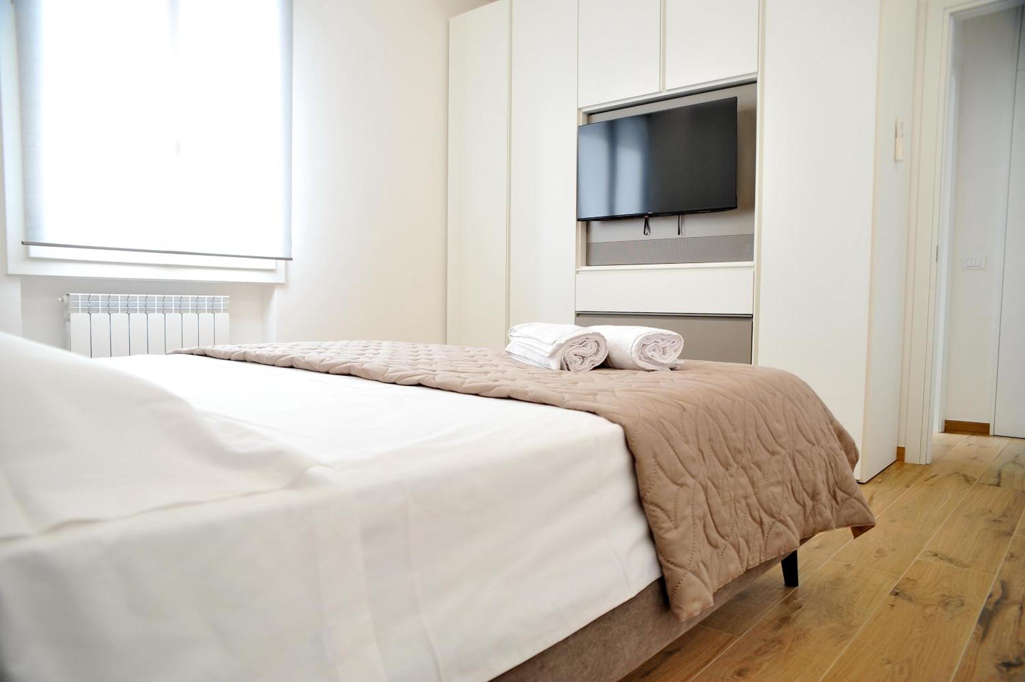 Ferienwohnung Gold Garda Desenzano Desenzano del Garda Exterior foto